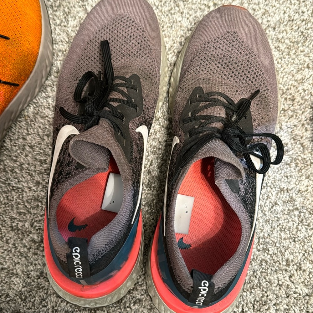 Nike flyknit epic react